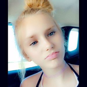 Meet your Posher, Danica